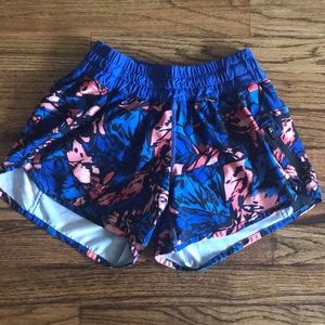 Lululemon tracker shorts size 4